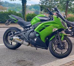 Kawasaki ER-6f 2012  tris bauletti/Maxi tagliando