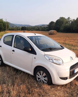 Citroen C 1      km. 79800    4 / 2011