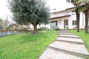 VILLA A SCHIERA A CONCORDIA SAGITTARIA