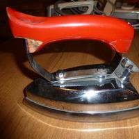 Ferro da stiro elettrico anni40