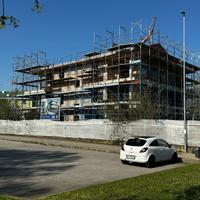 Appartamenti con giardino, garage e 3 posti auto