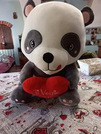 pupazzo panda con cuore