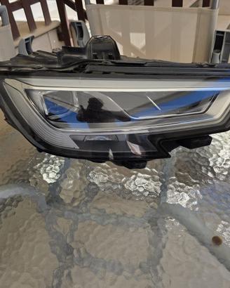 Faro destro Audi A3 2016