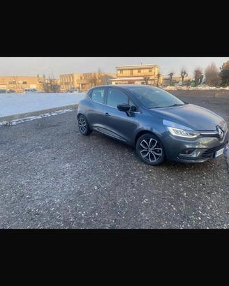 Renault clio IV Duel2