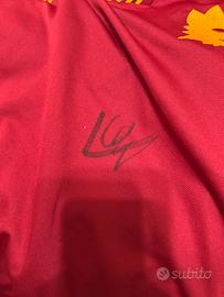 Maglietta as Roma