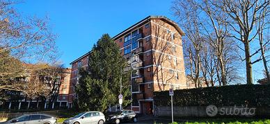 2 LOCALI A MILANO