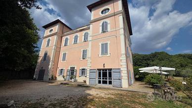 Appartamento di 60 m² con 1 locale a Cave