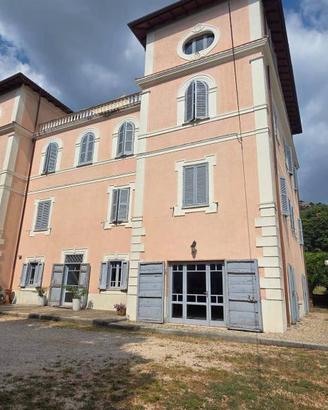 Appartamento di 60 m² con 1 locale a Cave