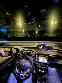 Peugeot 208 Gt Line 120 cavalli + Tetto panoramico