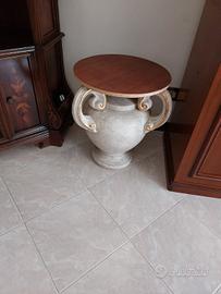 Vaso e tavolino Decorativo in Ceramica Bianca 