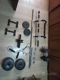 Set attrezzi palestra