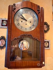Orologio a pendolo Liesth vintage in legno
