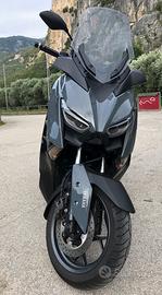 Yamaha X-Max300