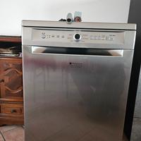 Lavastoviglie Ariston