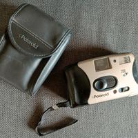 Macchina fotografica vintage Polarodid 2100 bf