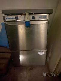 Lavastoviglie per bar