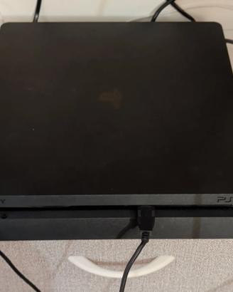 PlayStation 4 Slim (PS4) Usata (consegna a mano)