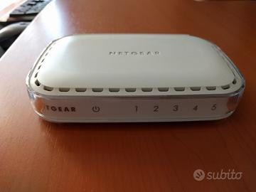 Router Netgear FS605 usato NO WIFI