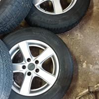 Treno di gomme invernali 