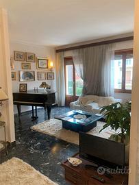 Cagliari, Monte Urpinu, quadrivano luminoso