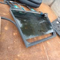 vetro posteriore destro Porsche Cayenne 