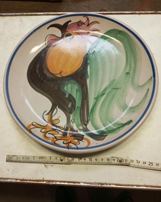 Piatto ceramica colori con disegno gallo