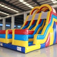 Scivolo gonfiabile gigante per bambini