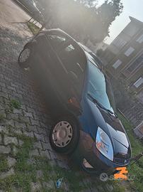 auto Ford  fiesta