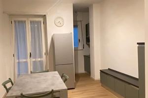 Posto letto in ampia stanza doppia