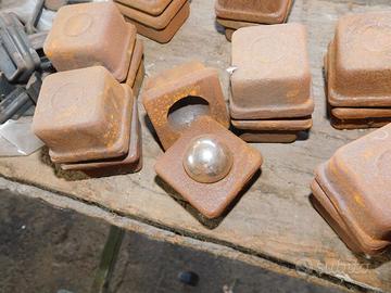 Supporti per cancelli