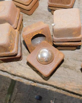 Supporti per cancelli