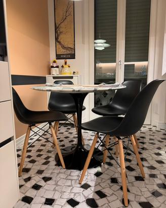 N. 4 sedie design scandinavo nere