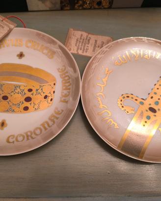 piatti di oreficeria su porcellana 