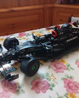 lego technic F1 mercedes