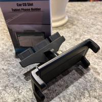 Supporto tablet/smartphone per auto