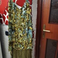 Abito lungo in paillettes verde 