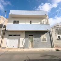 Casa Singola con Garage e Terrazza