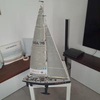 Modellino della barca USA Oracole BMW