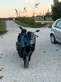Yamaha X-Max 125 (2022-2023)