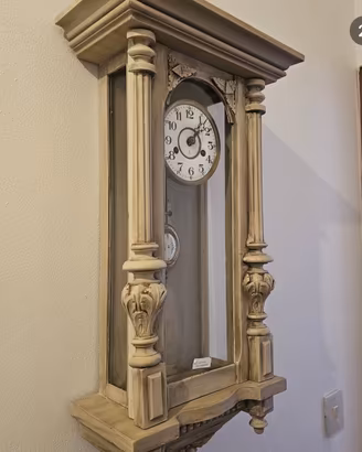 Orologio a pendolo restaurato