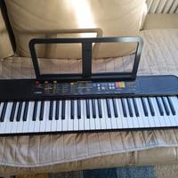 Tastiera Yamaha PSR-F52