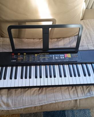 Tastiera Yamaha PSR-F52