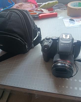 macchina fotografica Fujifilm finepix ha 20 exr