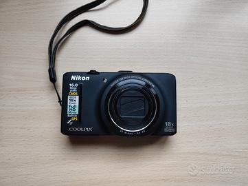 Nikon Coolpix S9300