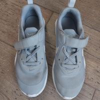 Scarpe Nike Air n. 33