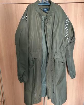 Giubbotto lungo verde militare borchie spalle 36