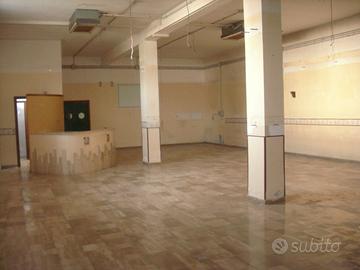 Locale commerciale di 250mq