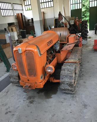 Trattore cingolato Fiat 352 Montagna 33cv 2300 ore