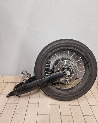 forcelle+ ruota posteriore aprilia sx 125 2024