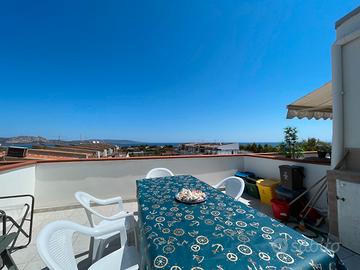 Elegante Bilocale con Terrazza e vista Asinara